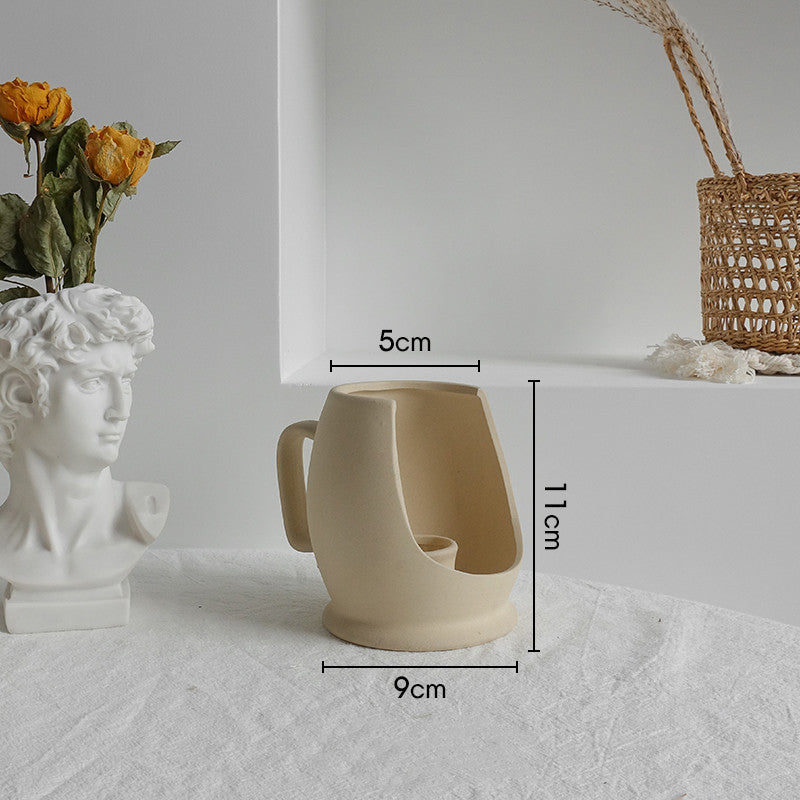 Simplicity Ceramic Vase Flower Arrangement
